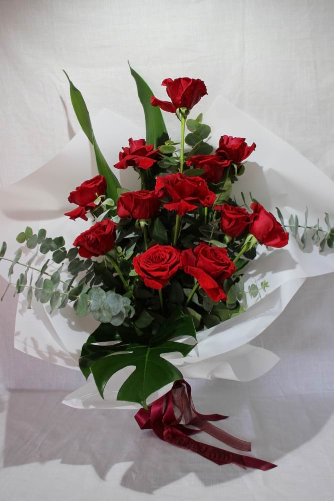 Dozen Red Roses